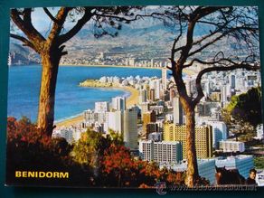Postales: POSTAL DE BENIDORM, ALICANTE, COMUNIDAD VALENCIANA. AÑO 1974. VISTA DE LA COSTA. 650.